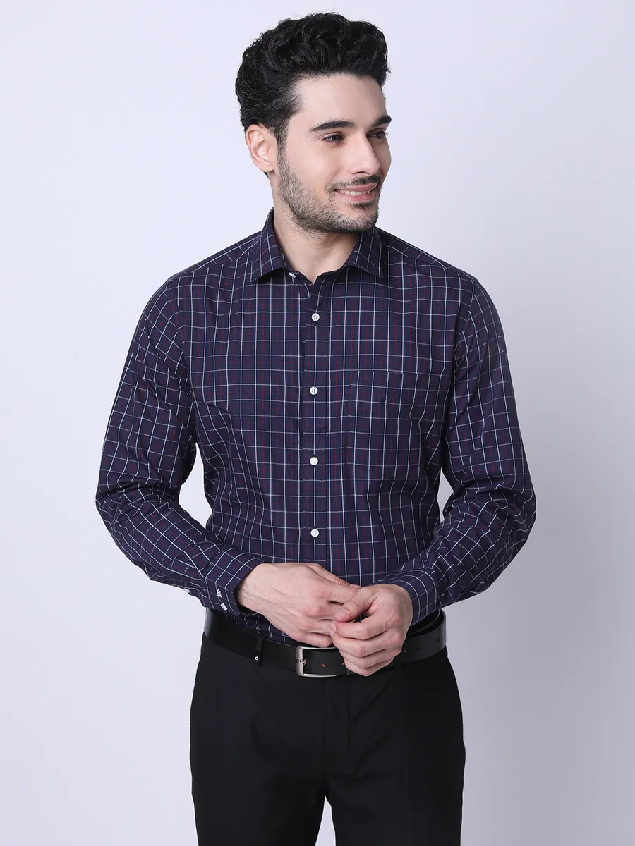 Shop Inspiro Men Slim Fit Checkered Formal Shirt Online image.