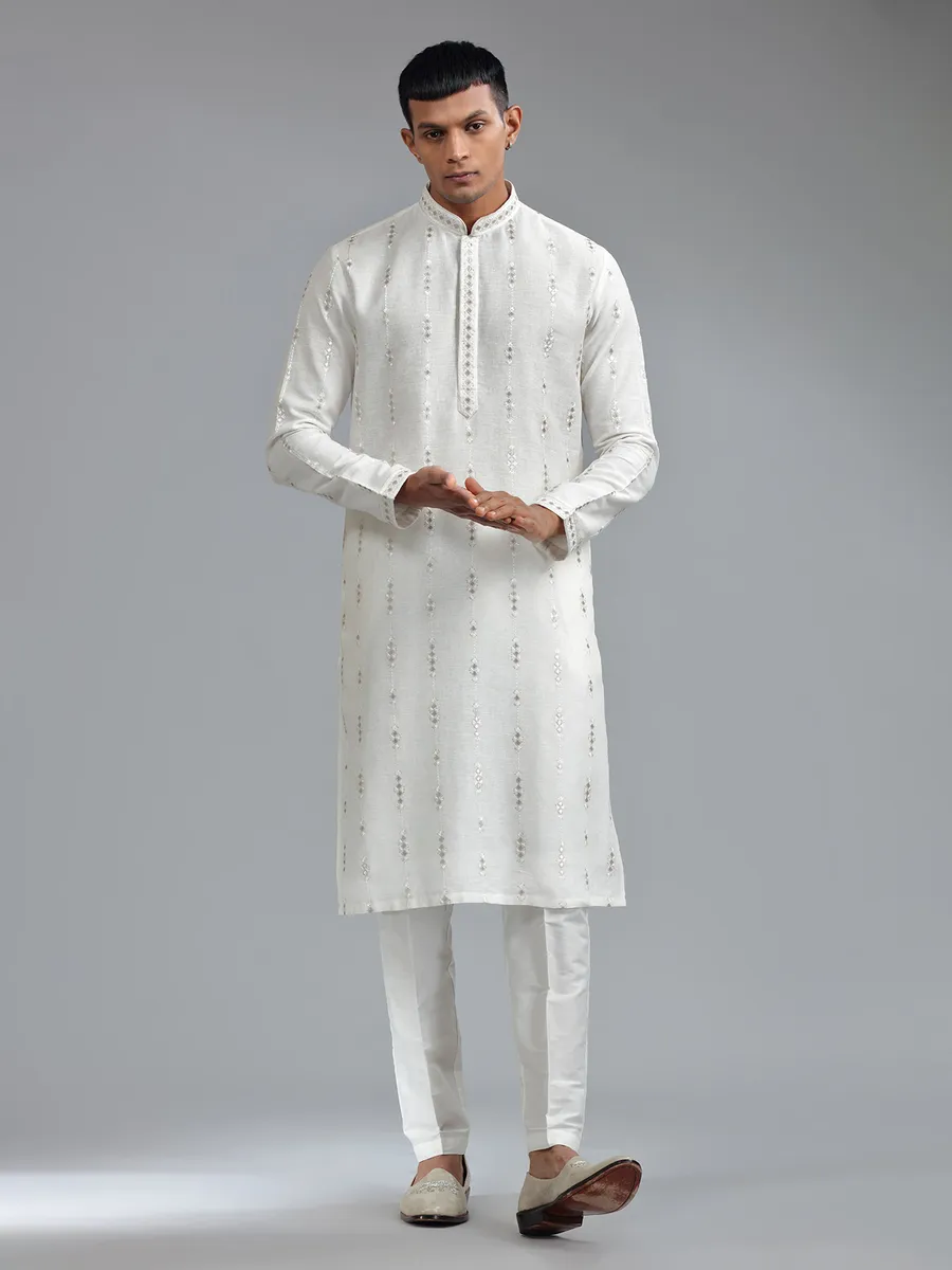 Amazing white georgette kurta suit
