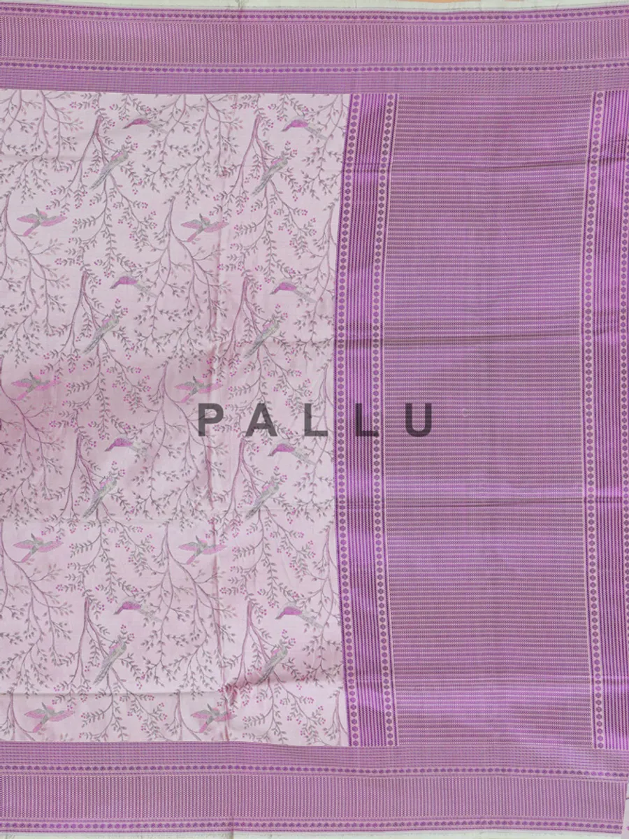 Attractive silk pink saree with print