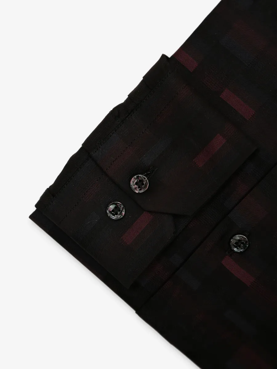 Avega black cotton shirt in printed