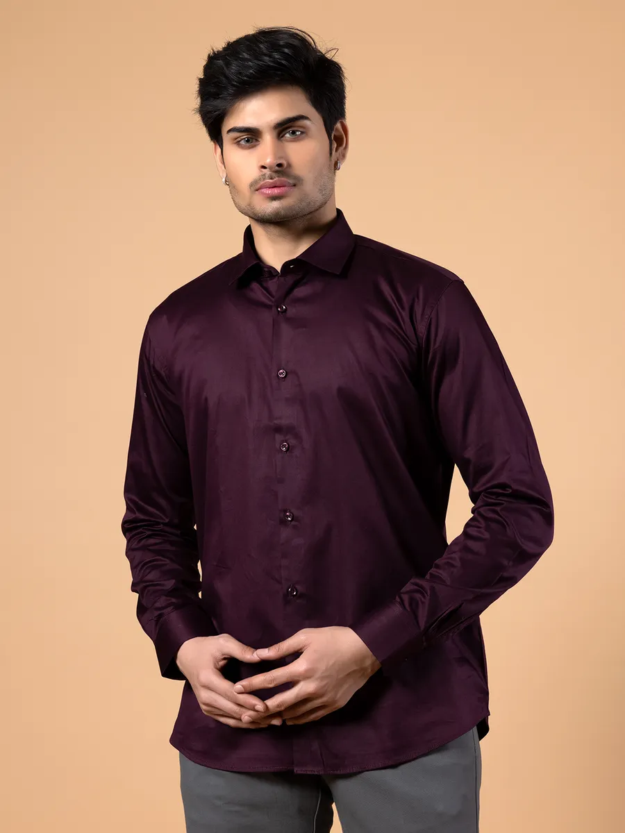 Avega full sleeves solid cotton purple shirt