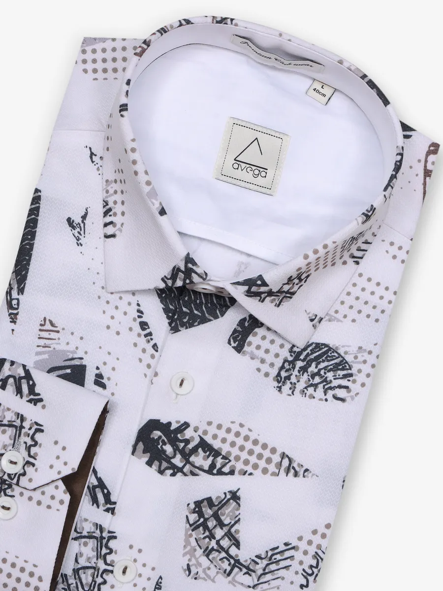 AVEGA white cotton party shirt with print