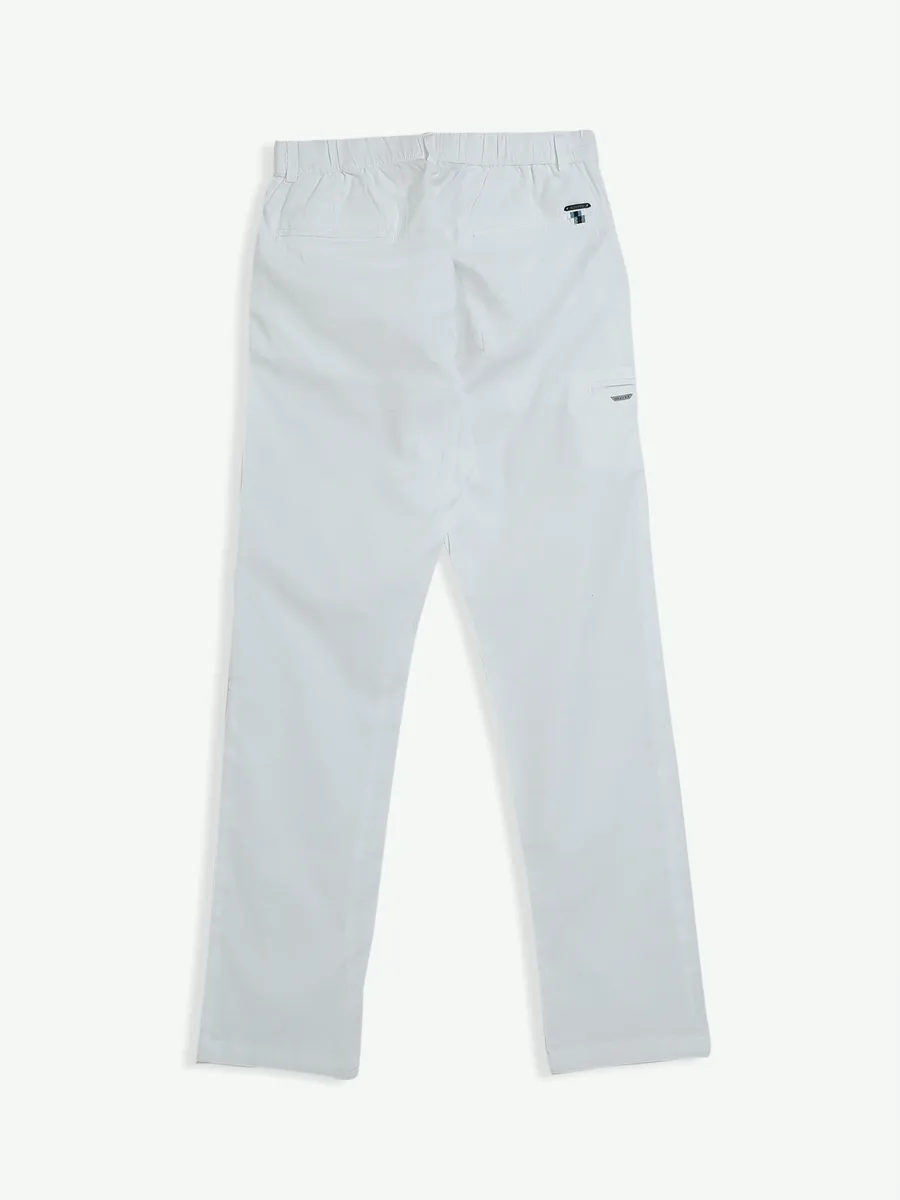 Beevee white solid cotton track pant