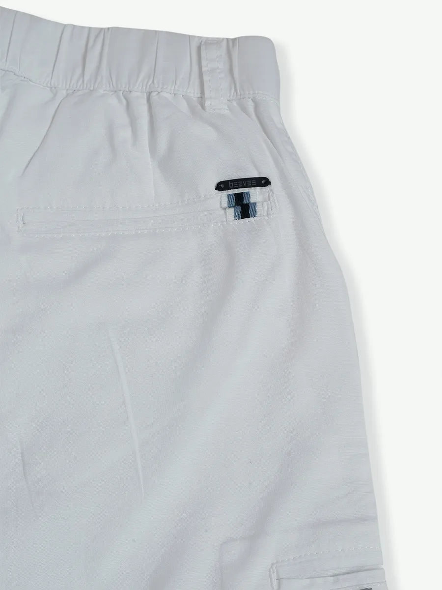 Beevee white solid cotton track pant