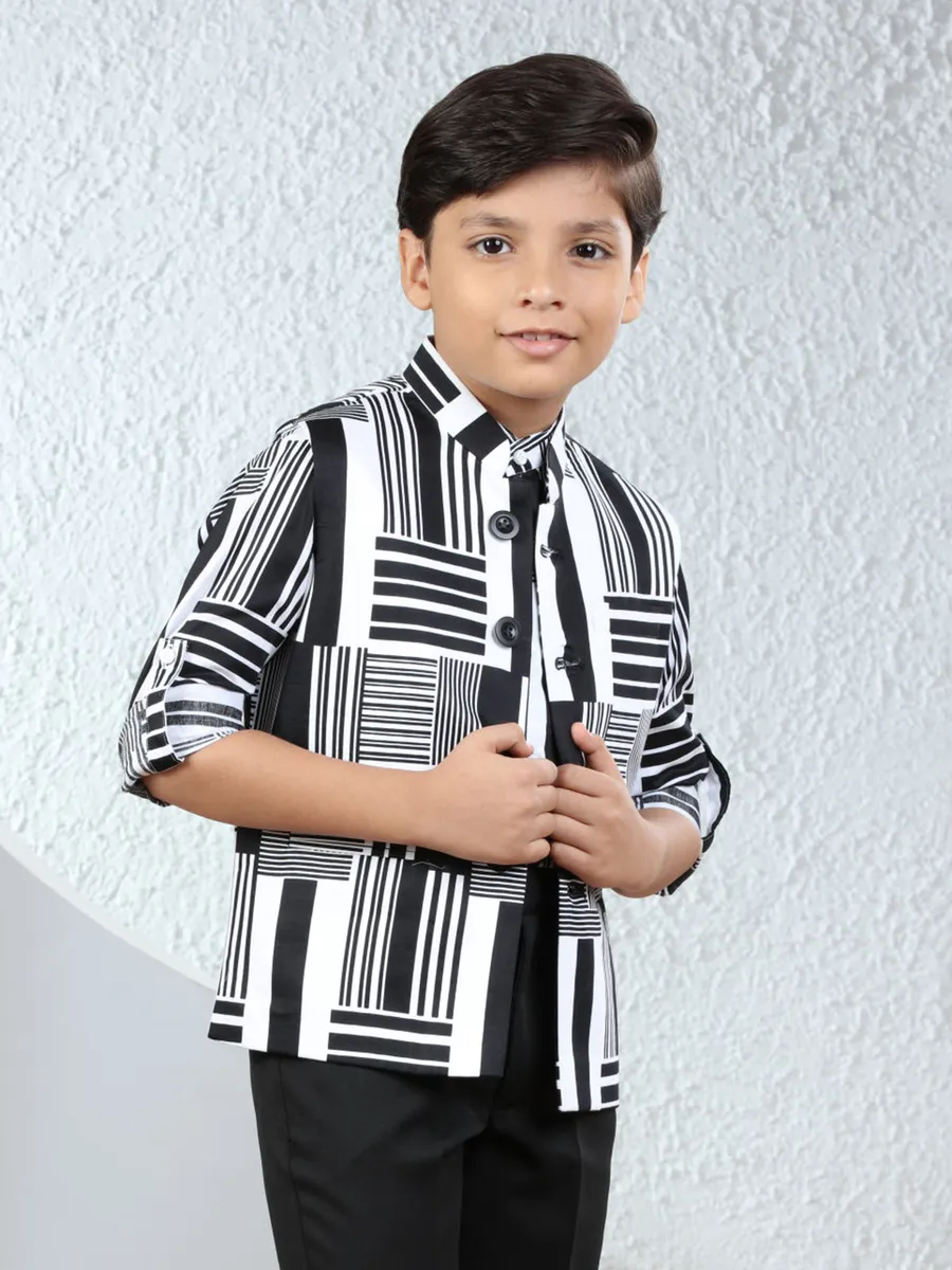 Black and white printed waistcoat with shirt