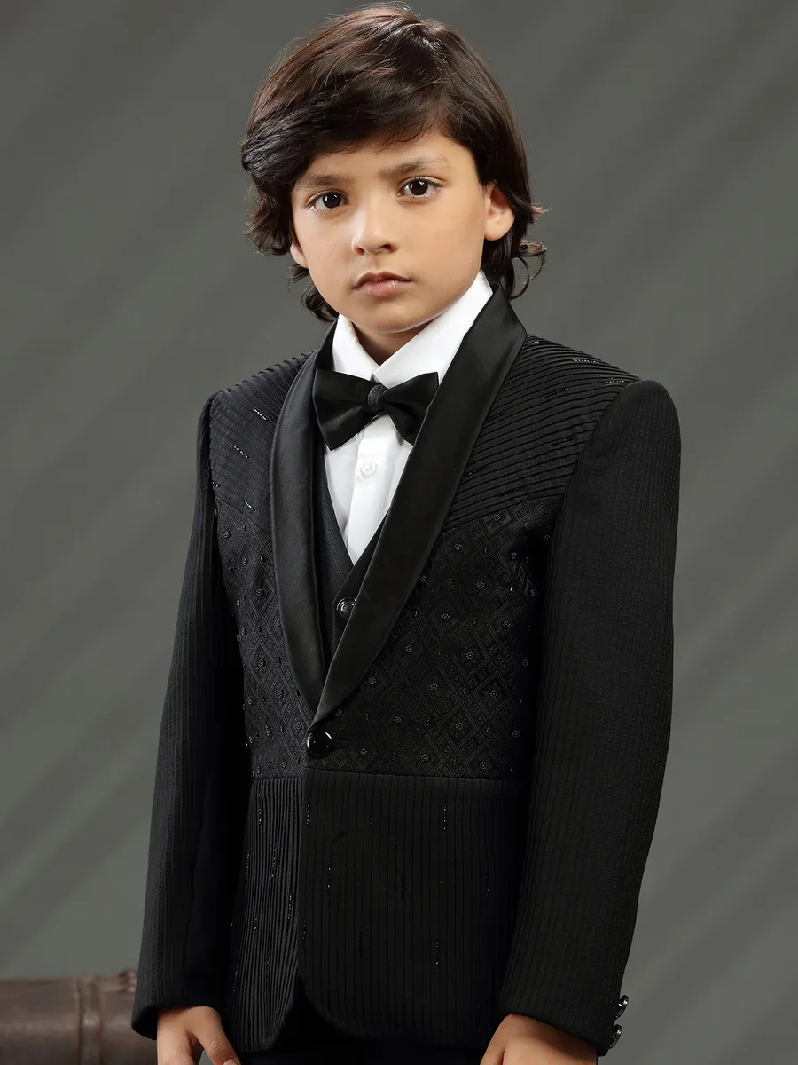 Black boys coat suit for reception look