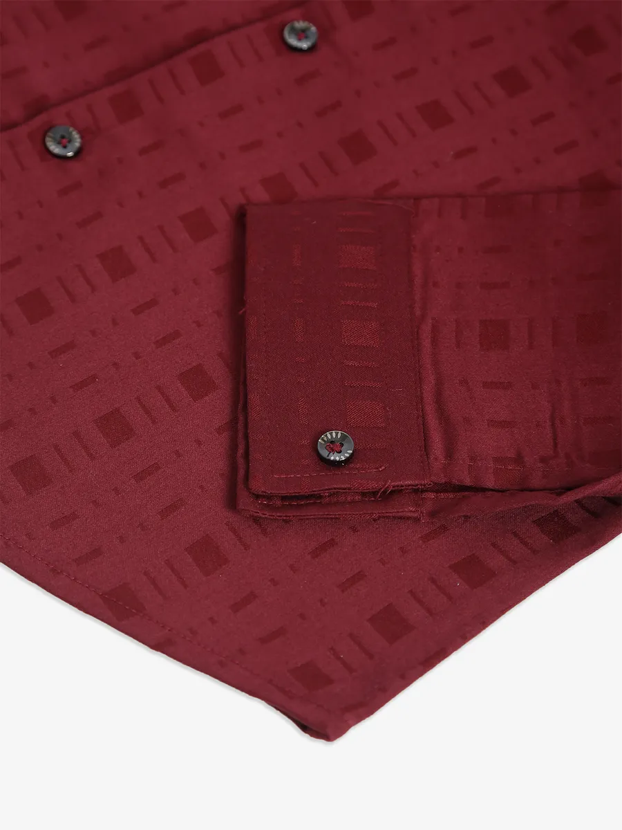 Blazo maroon texture shirt