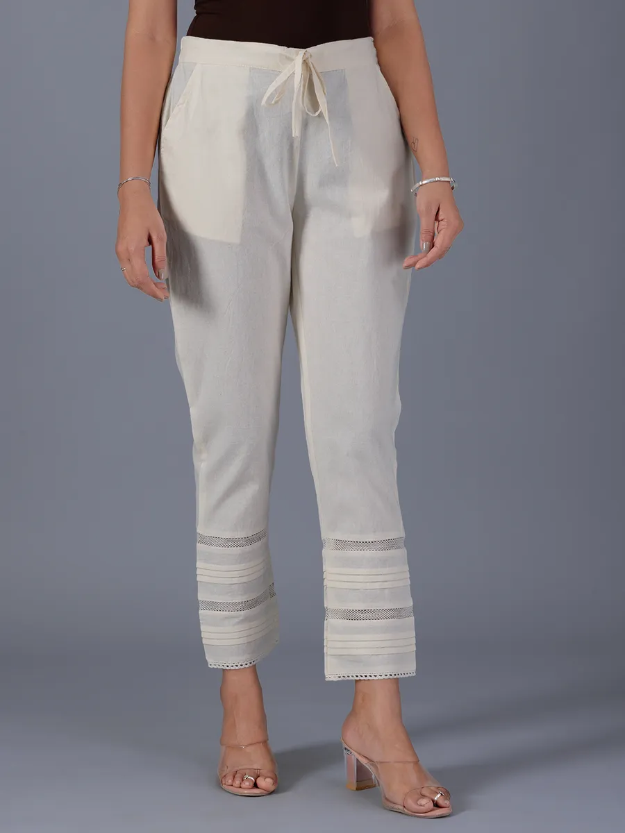 Cotton casual pant in cream