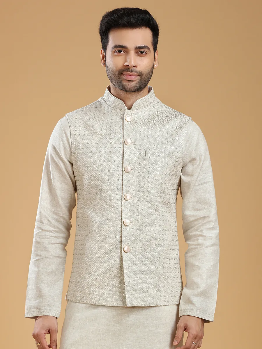 Classic beige waistcoat set in silk