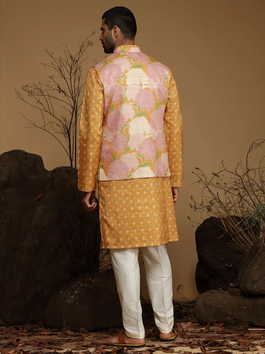 Classic bright yellow silk waistcoat set