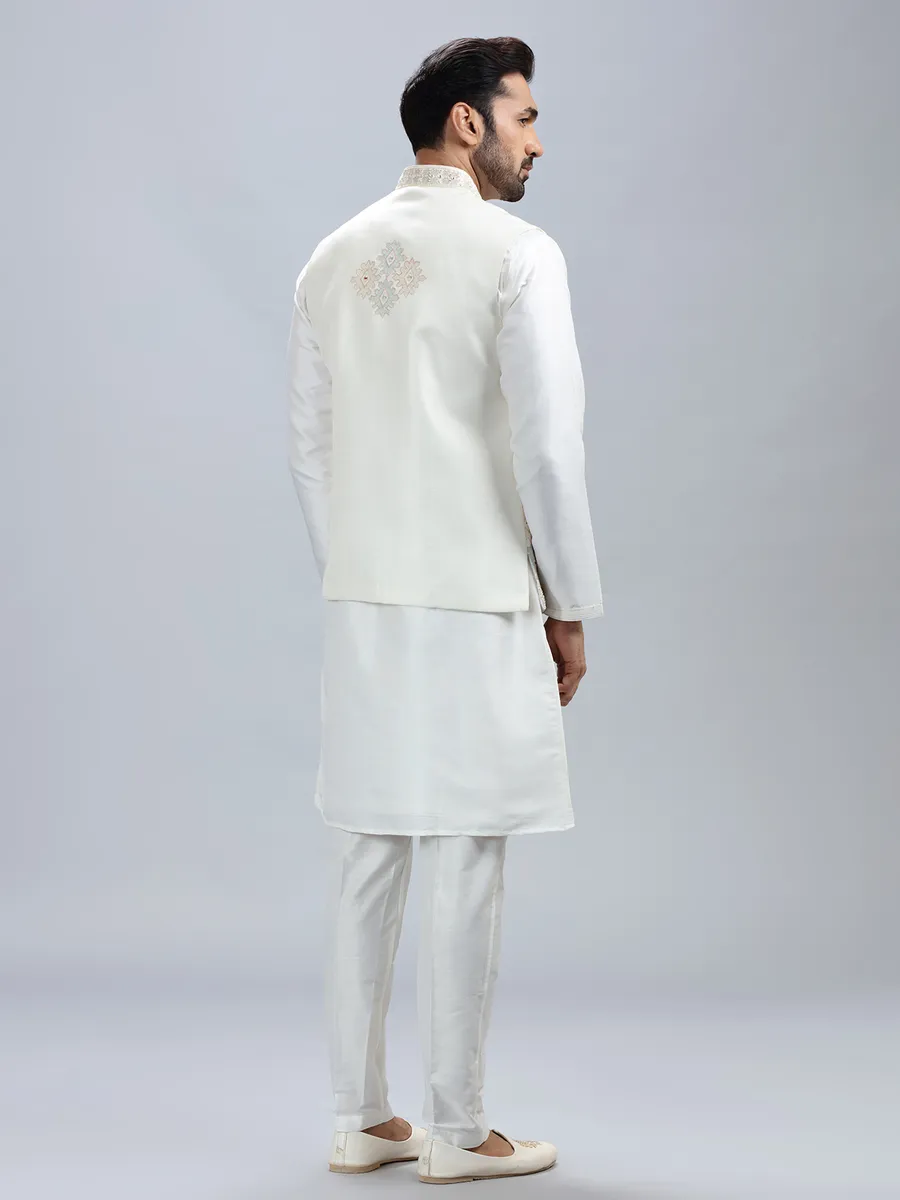 Classic off wite waistcoat set for men