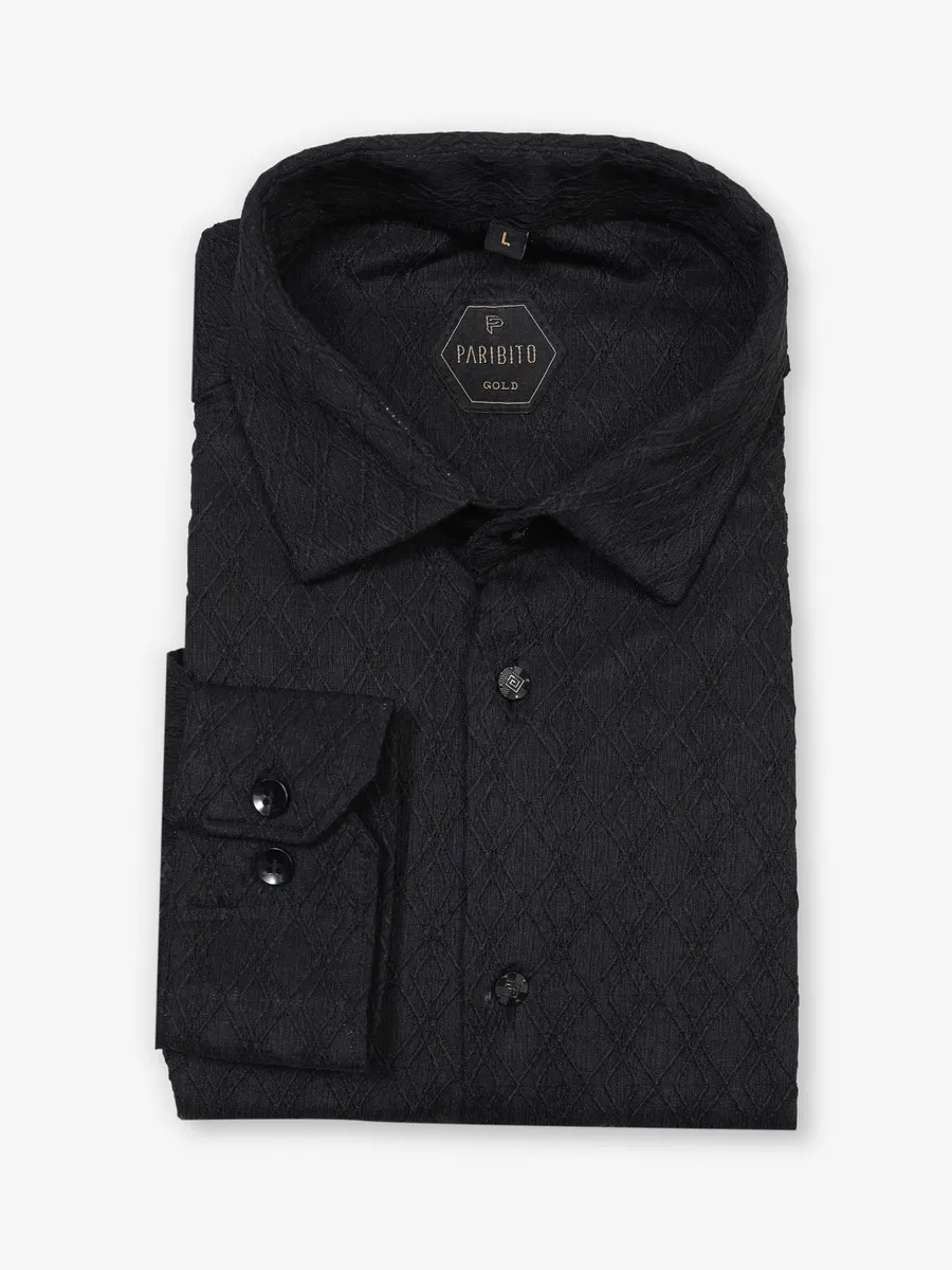 Cunning black party shirt in textured cotton