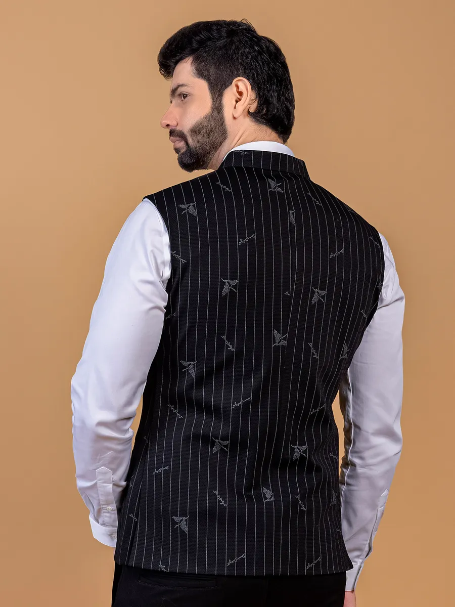 Elegant printed black waistcoat