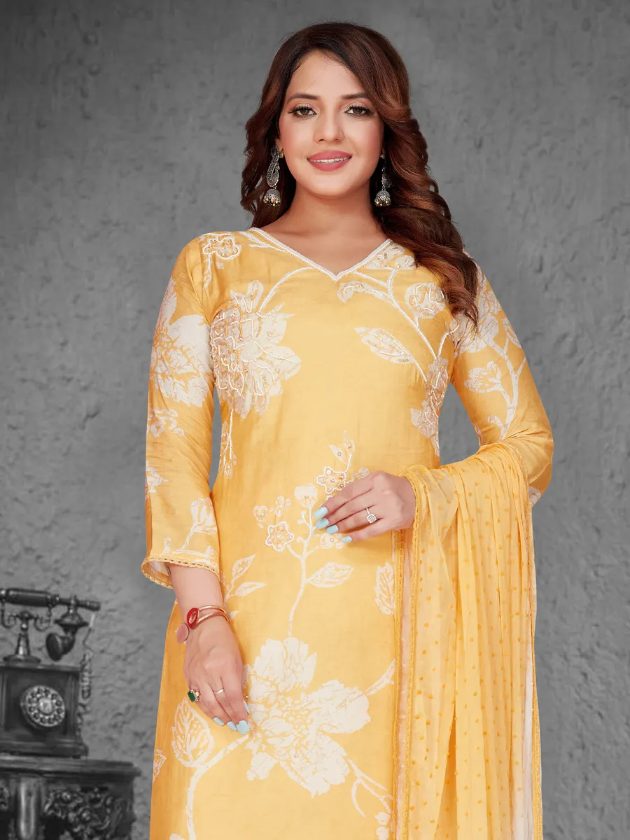 Elegant yellow floral printed kurti set