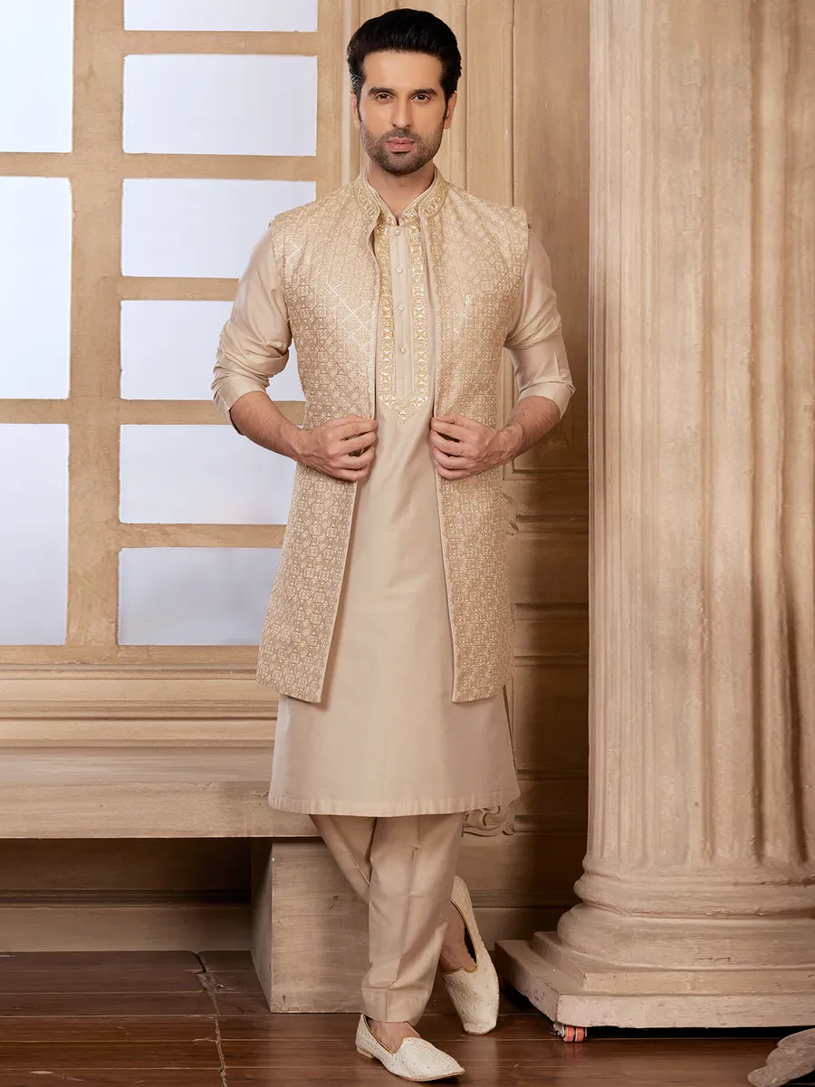Fabulous beige silk waistcoat set