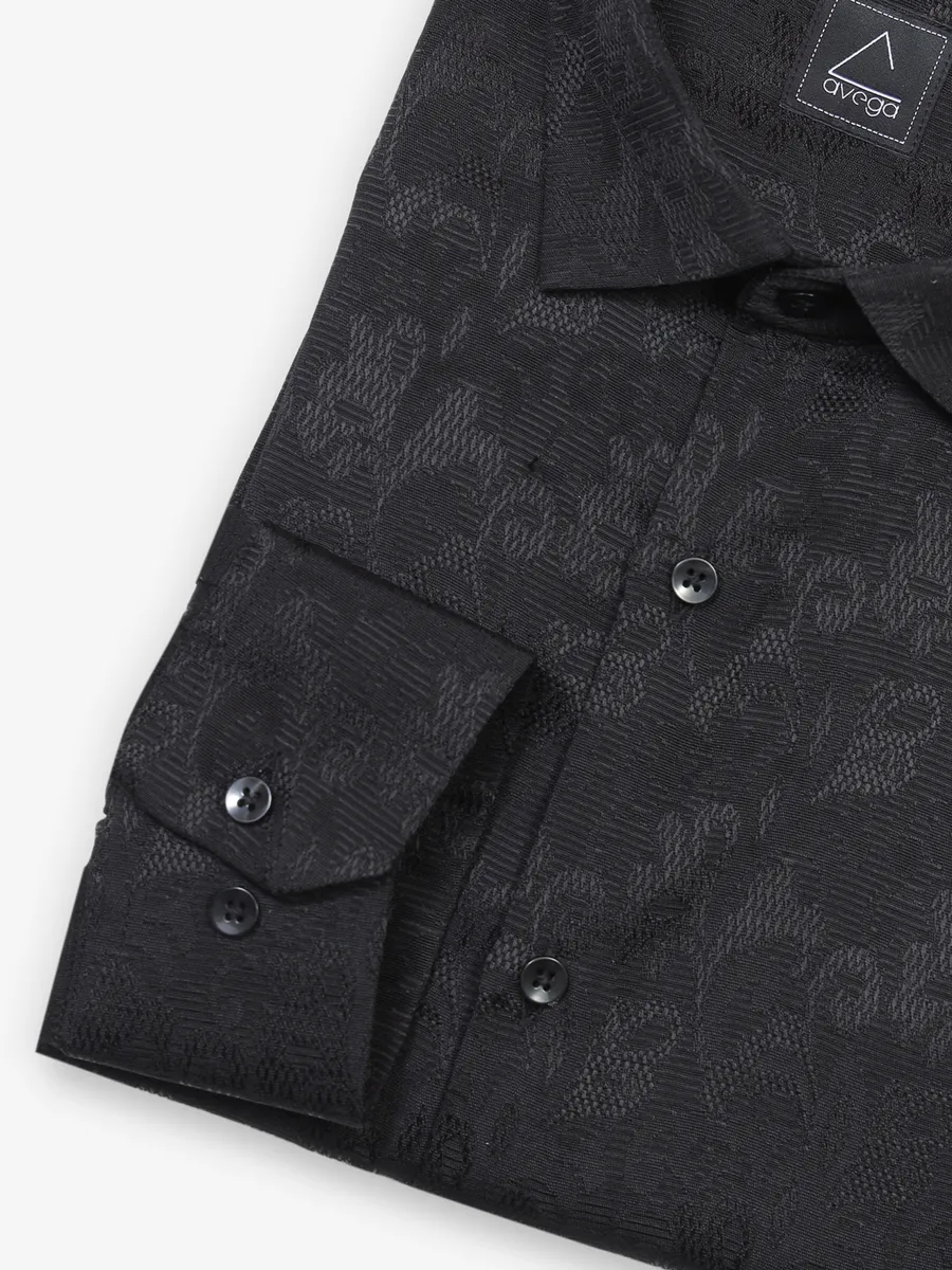 Fascinating black shirt in textured cotton
