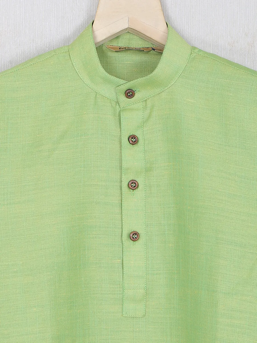 Festive wear optic green kurta suit in cotton