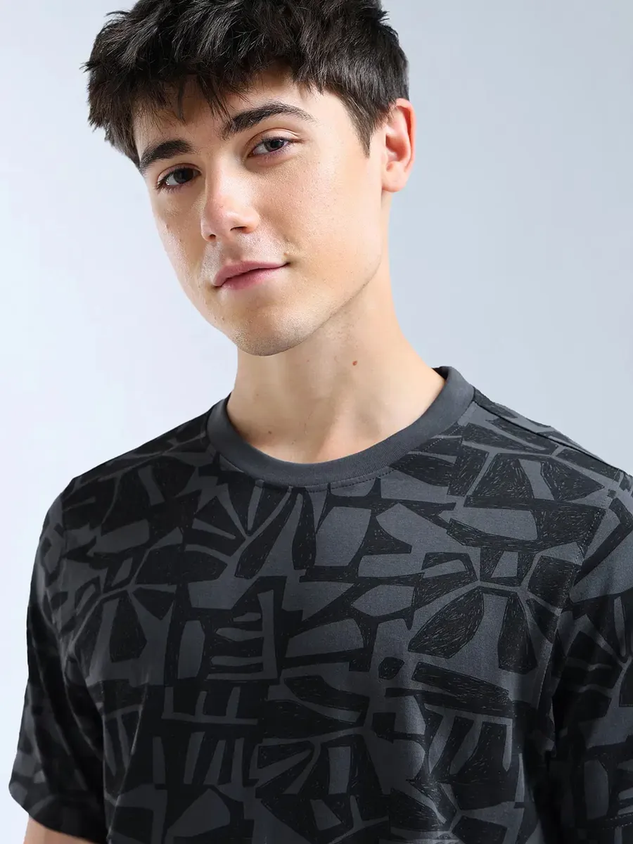 FLYING MACHINE printed black sli fit t-shirt