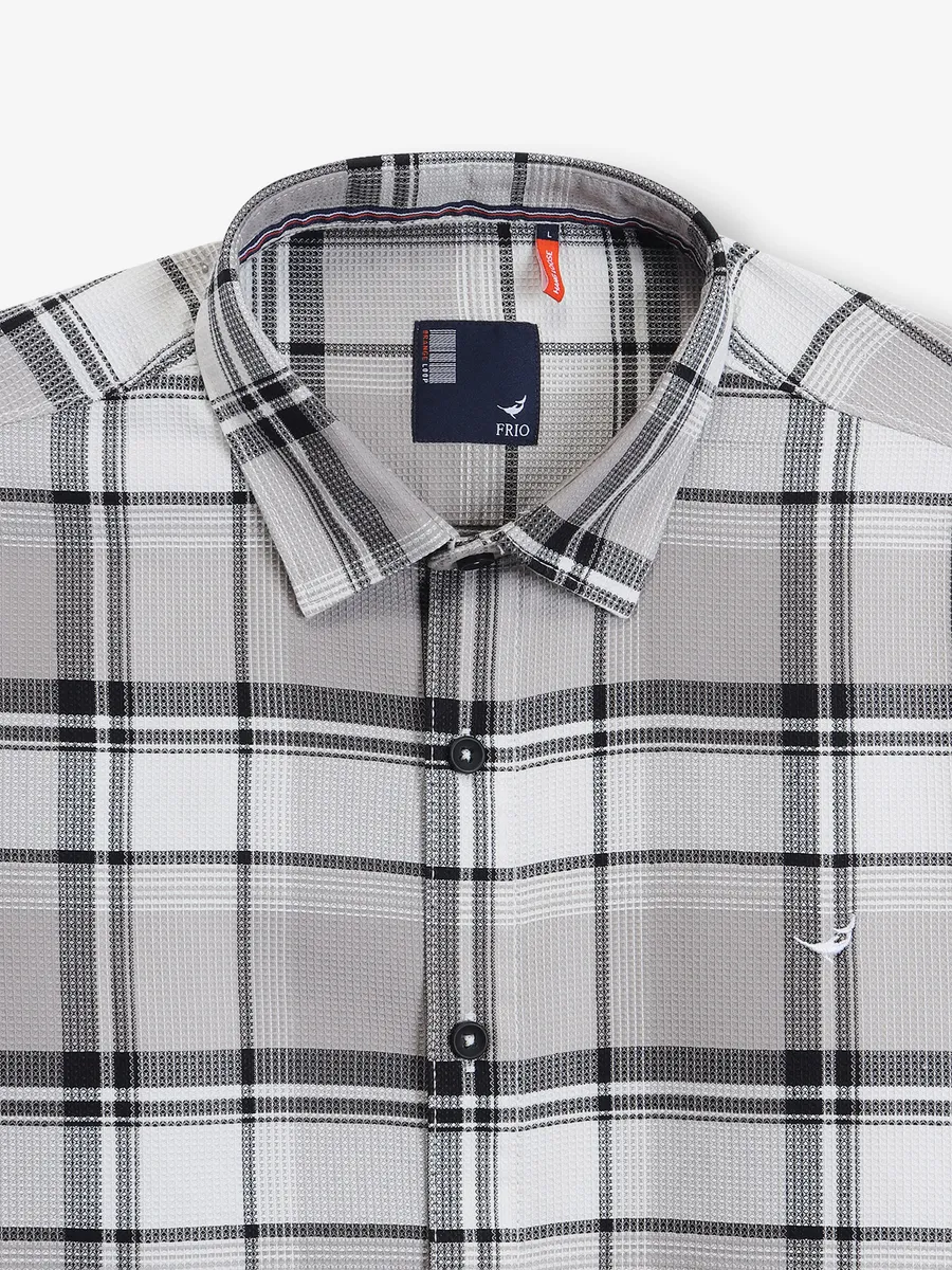 FRIO cotton white casual shirt