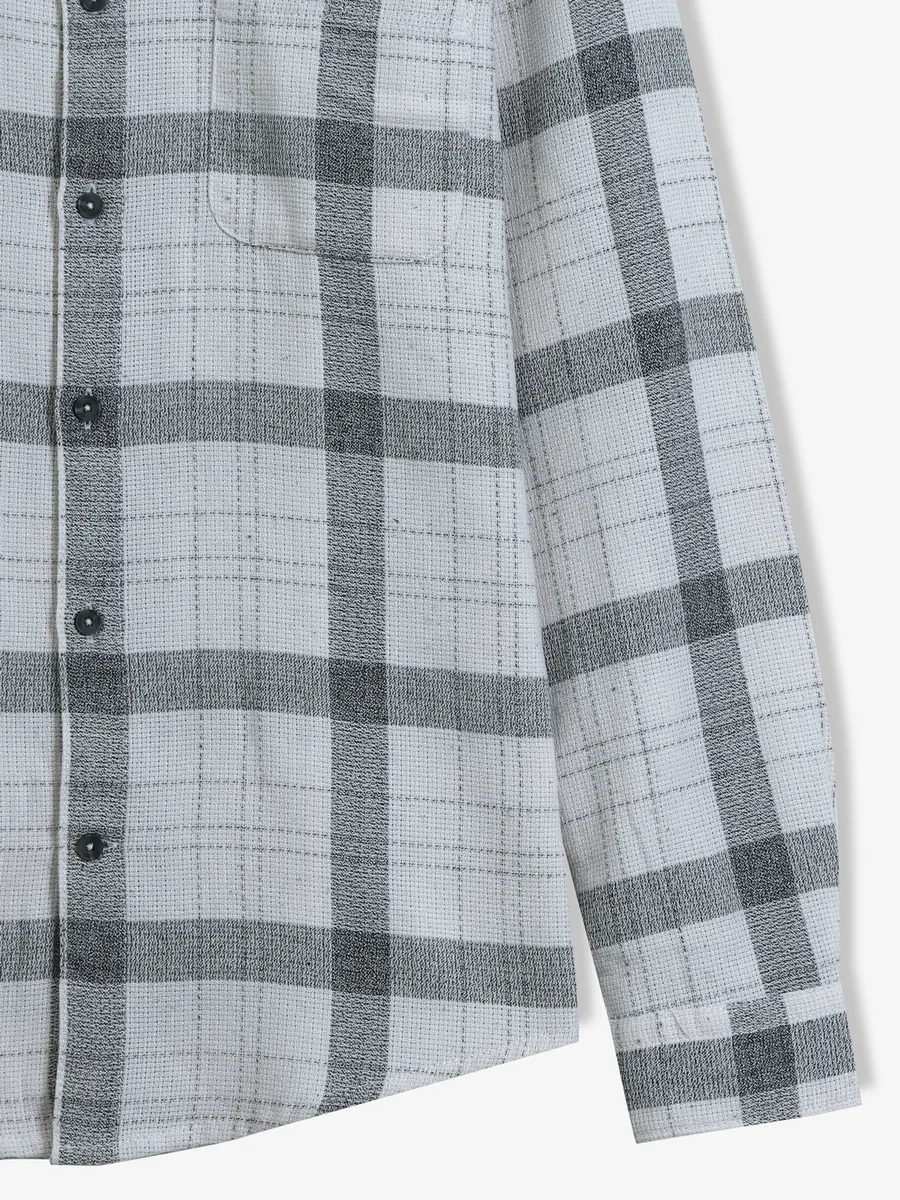 FRIO white and grey checks cotton shirt