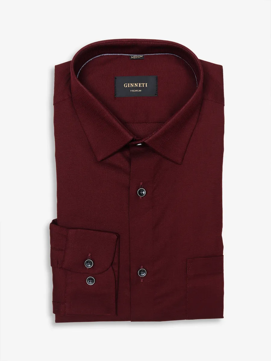 Ginneti plain maroon shirt