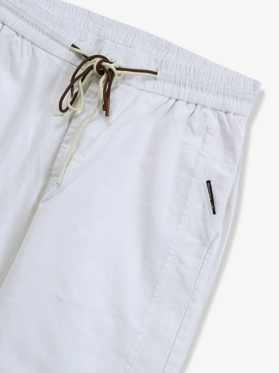 GS78 white solid cotton track pant