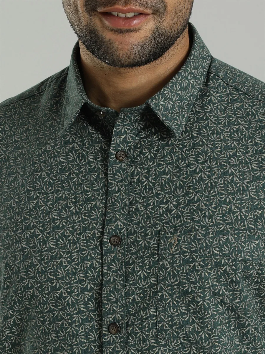 INDIAN TERRAIN bottle green printed shirt