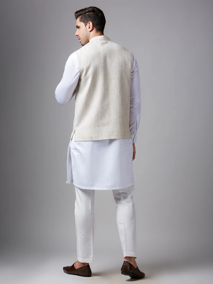Stunning cream texture waistcoat set