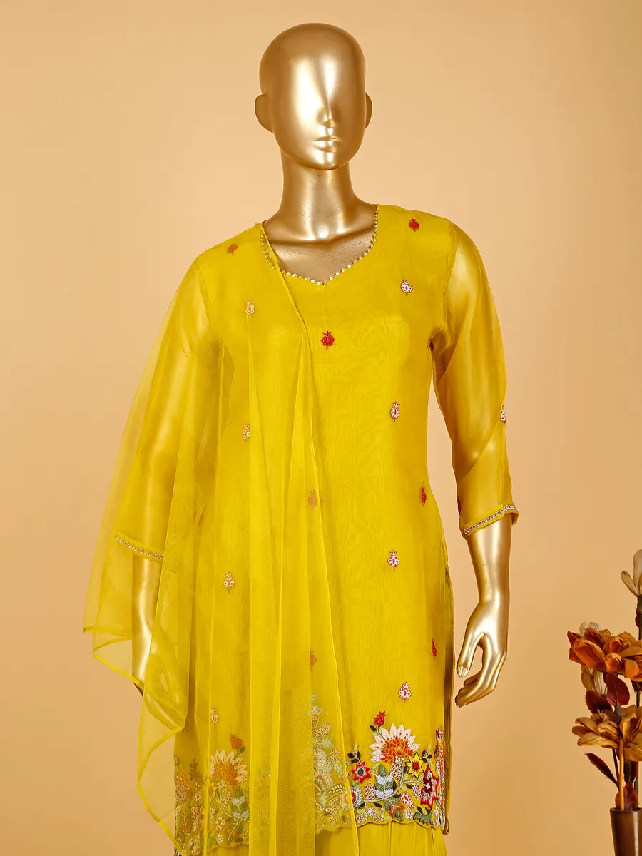 Mustard yellow palazzo suit in silk