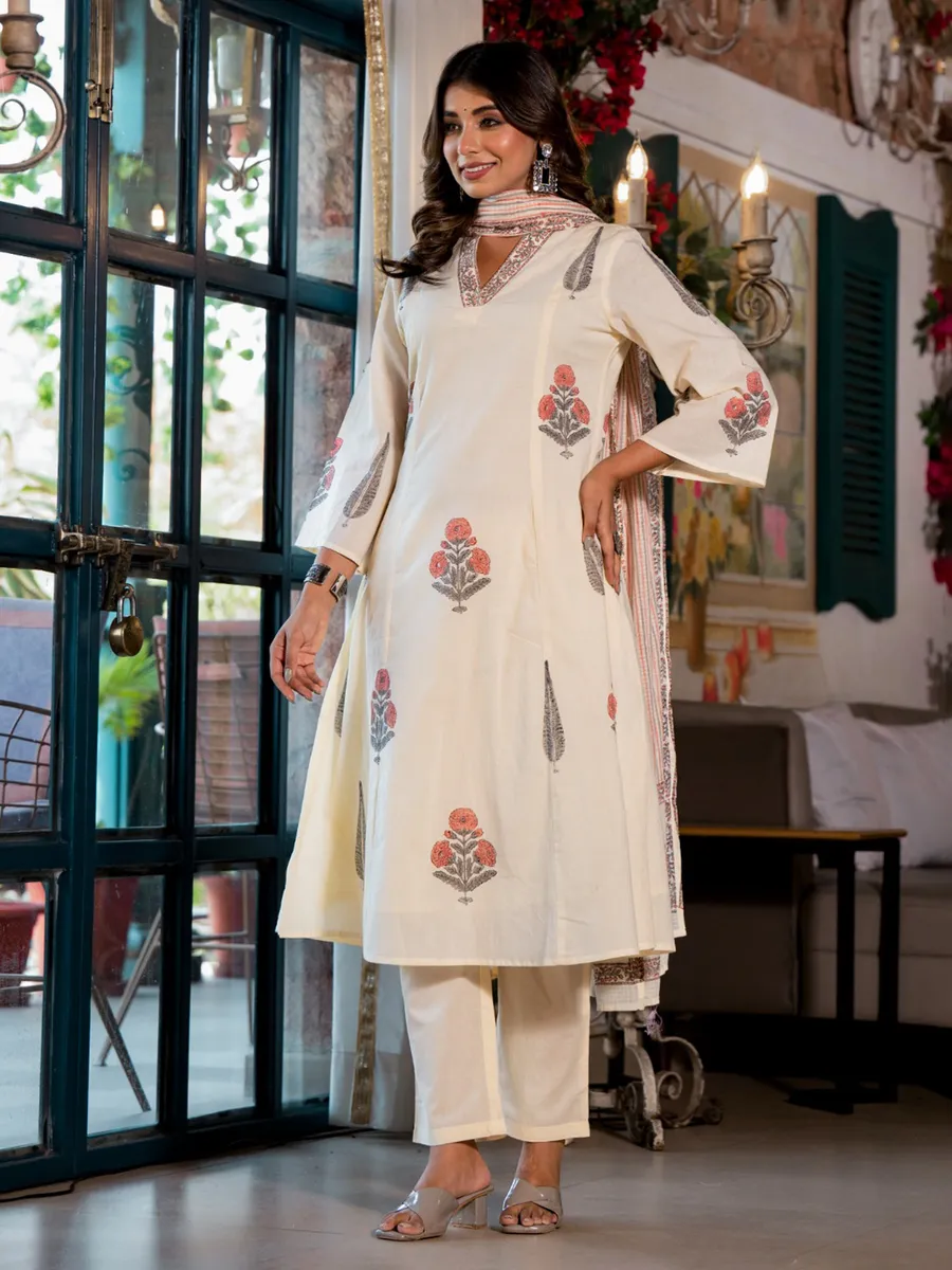 Off-white and pink floral printed kurti set