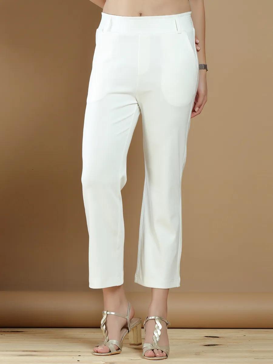 Off white cotton plain pant for casual wear