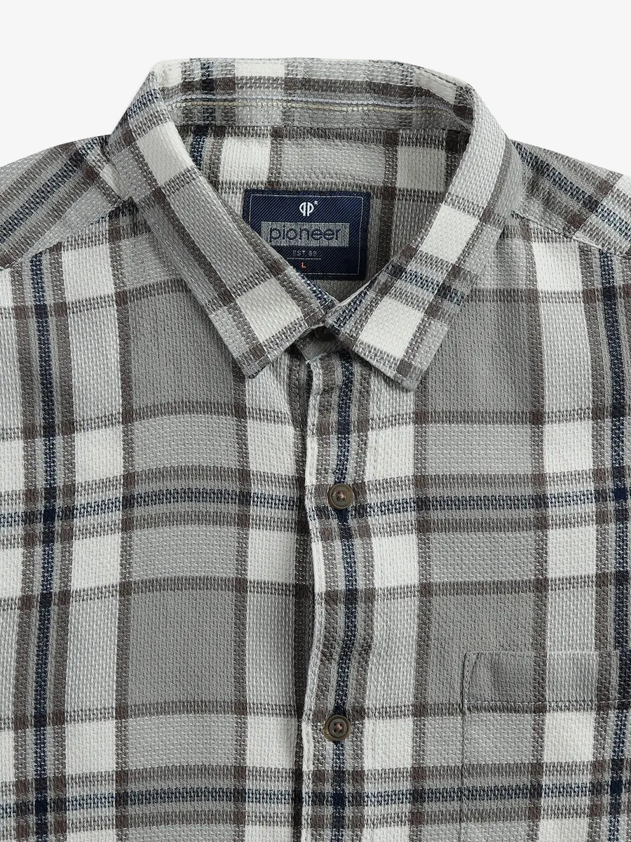 Pioneer olive checks cotton shirt