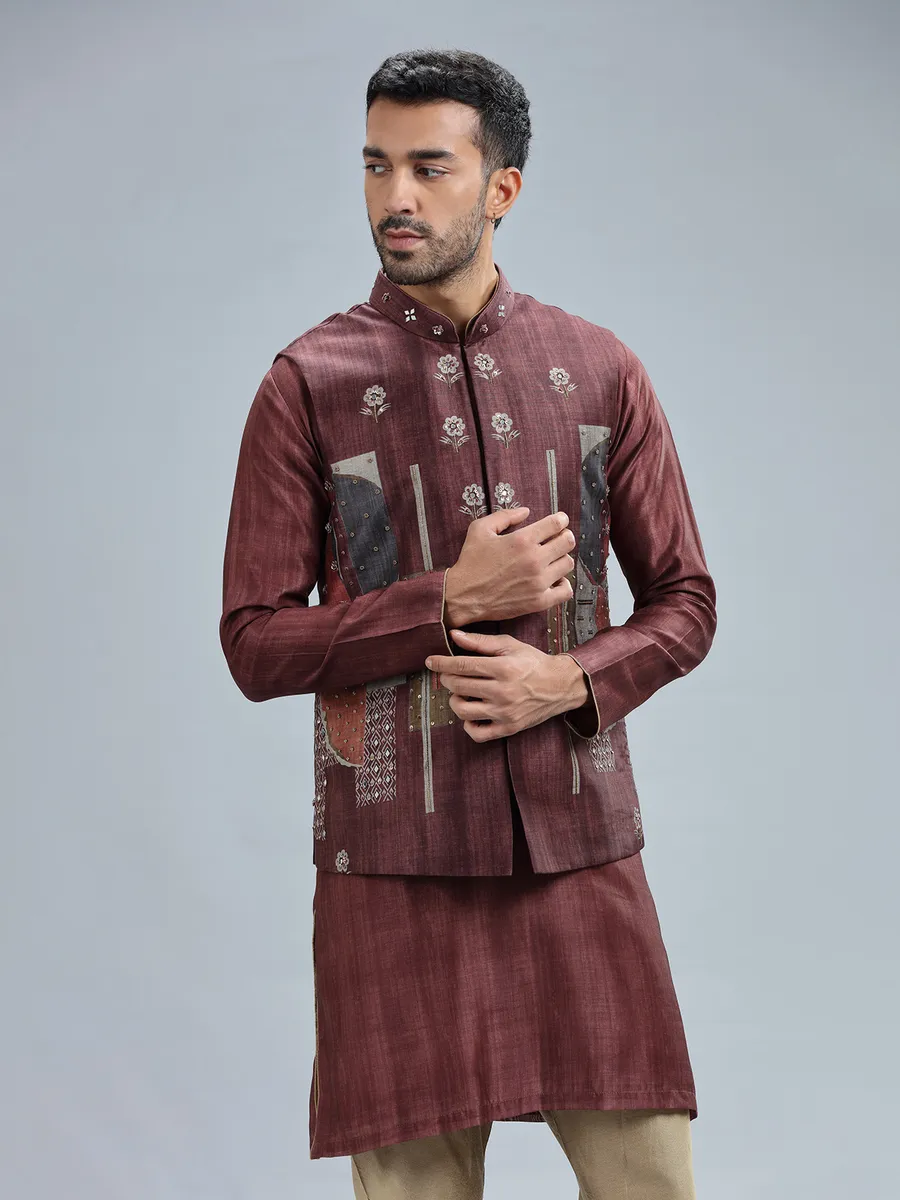 Printed brown silk waistcoat set