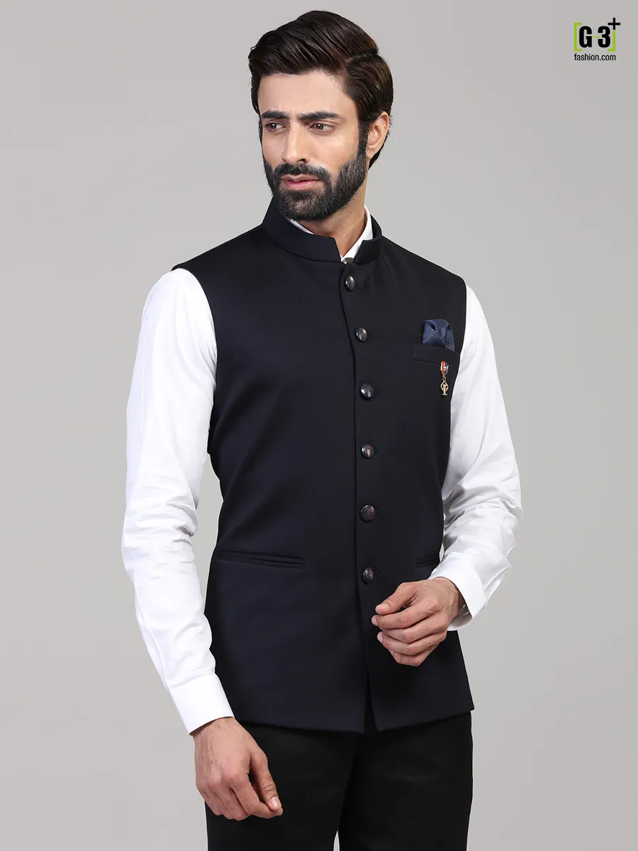 Solid navy knitted waistcoat for men