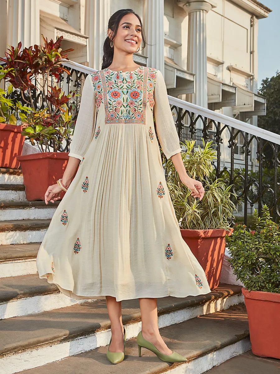 Stunning off-white cotton kurti