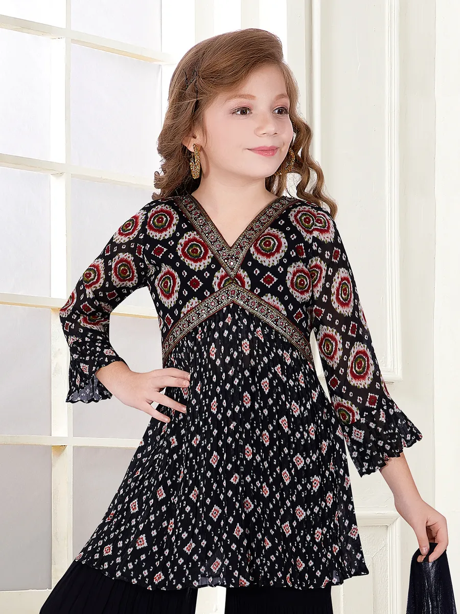 Stylish balck printed palazzo suit