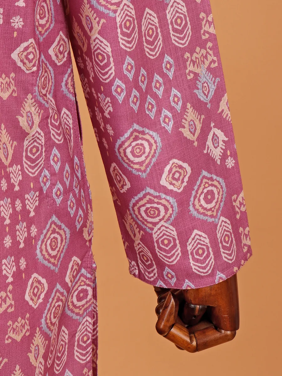 Stylish pink printed kurta suit in cotton