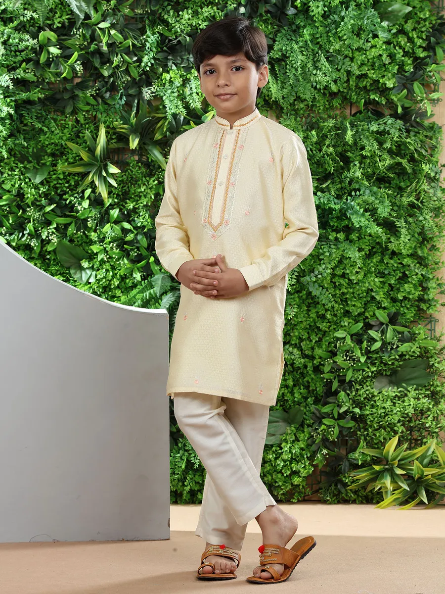 Trendy cream kurta suit for festive