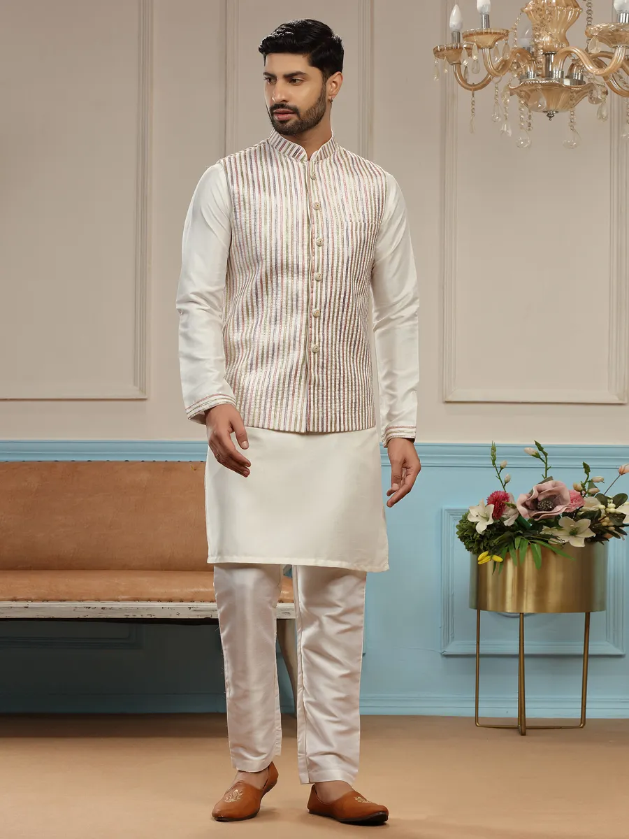 Trendy cream silk waistcoat set for men
