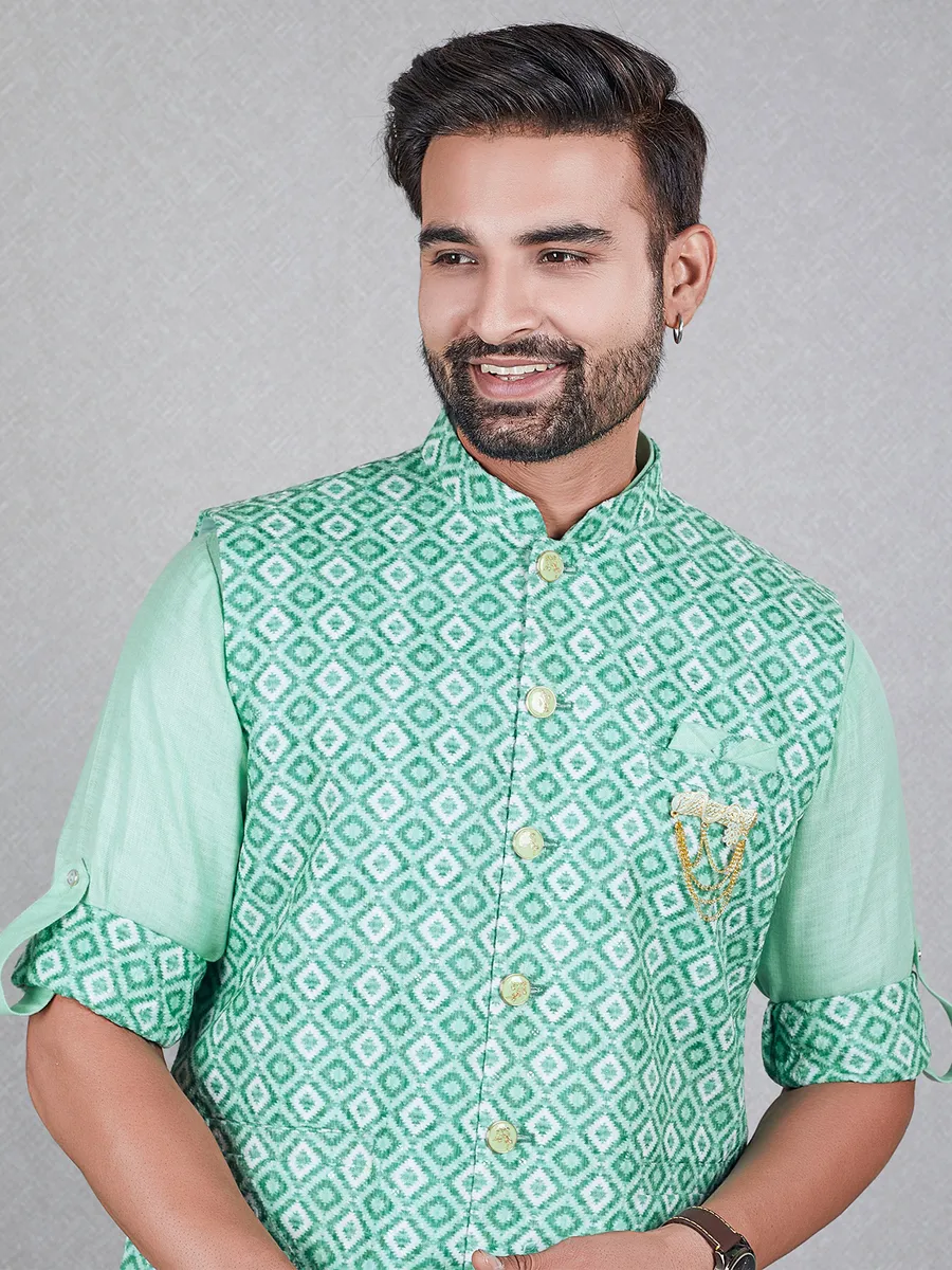 Trendy light green silk waistcoat set