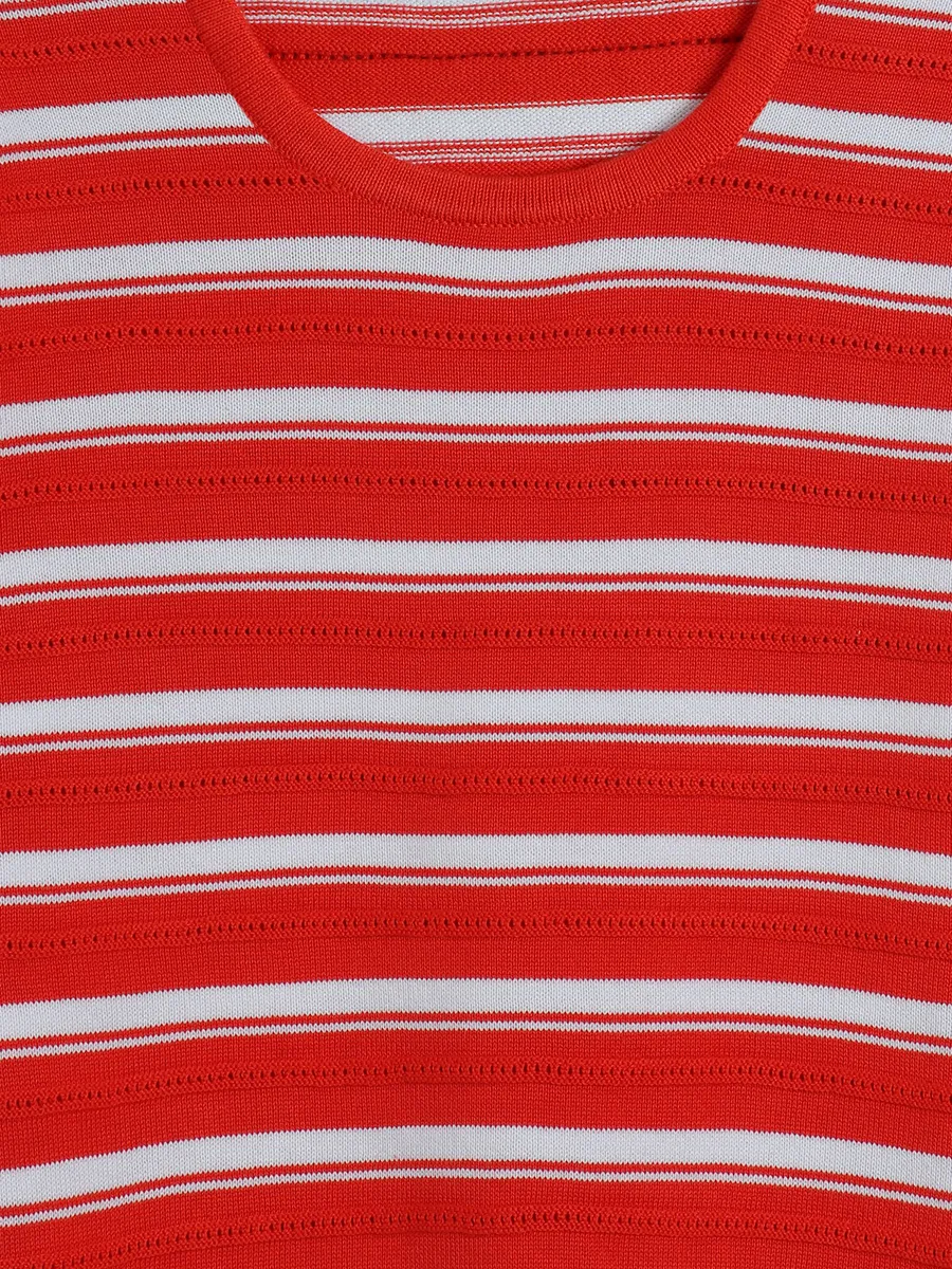 UCB red stripe top