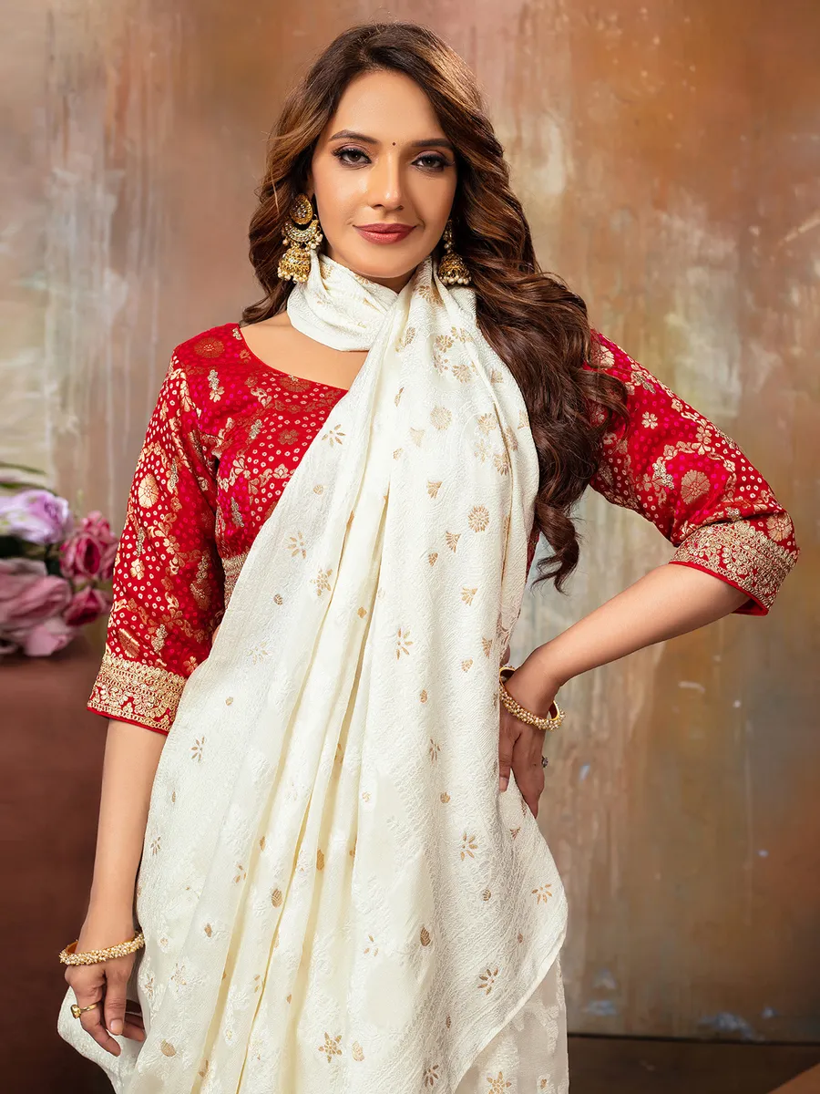 Trendy white georgette saree for wedding