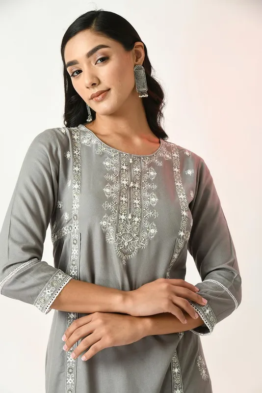 Grey Embroidered and Stone Work Kurta