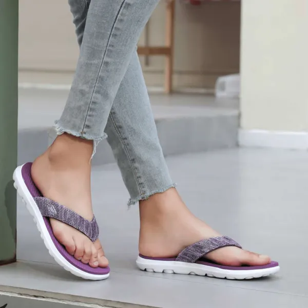 Zippers Women V-Strap Slippers