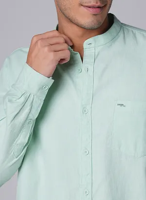 Oxemberg Men Slim Fit Solid Casual Shirt