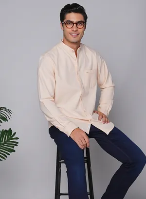 Oxemberg Men Slim Fit Solid Casual Shirt