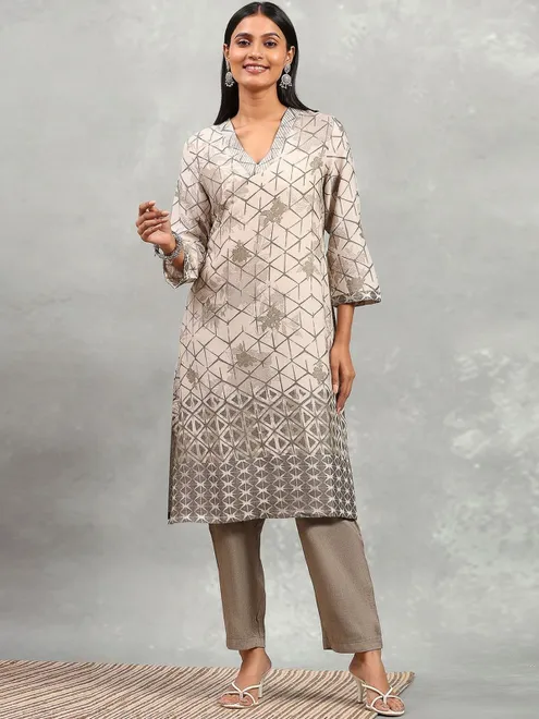 Beige casual wear kurti set with print