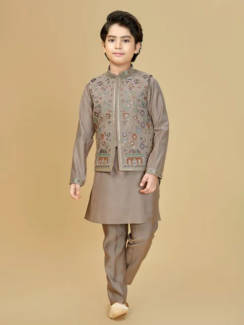 Cotton silk light brown waistcoat set with embroidery