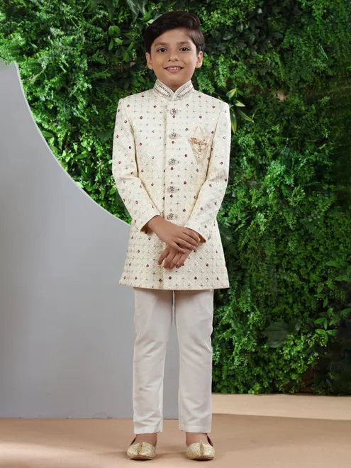 Cream embroidery indowetsern in silk