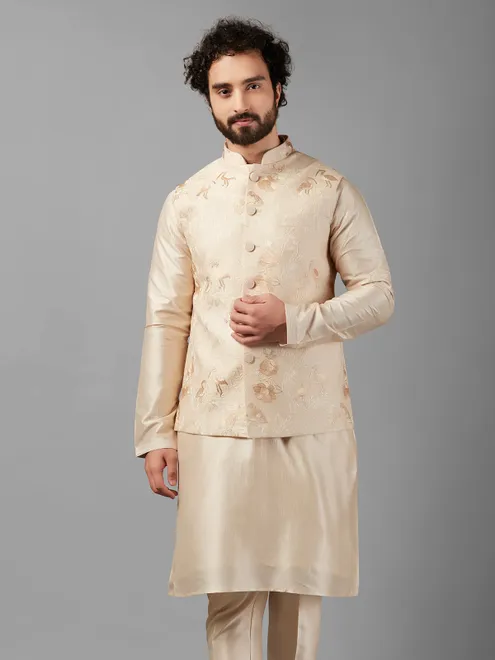 Dashing beige waistcoat set in silk